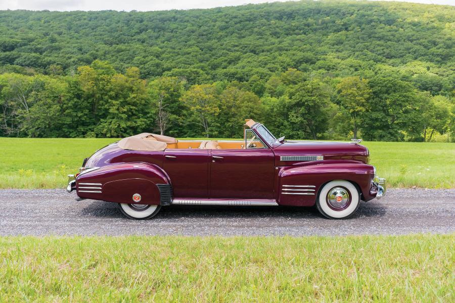  Cadillac Series 62 Convertible Sedan (6229D) 1941 года  (фото 26 из 51)